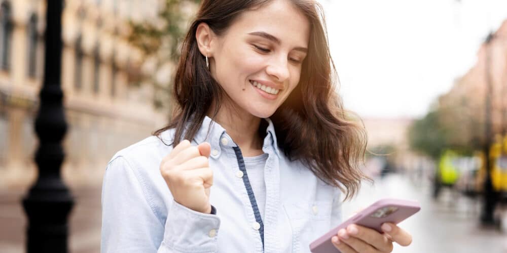 Sollicitant met mobiele telefoon